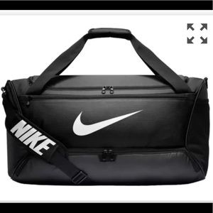 Nike med size duffle bag brand new with tag